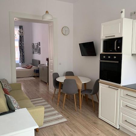 Charming Central Apartments Клуж-Напока Екстериор снимка