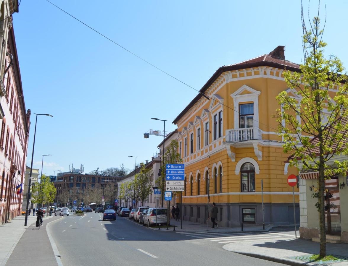 Charming Central Apartments Клуж-Напока Екстериор снимка